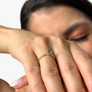 Anel com Esmeralda Redonda em Ouro Amarelo 18K