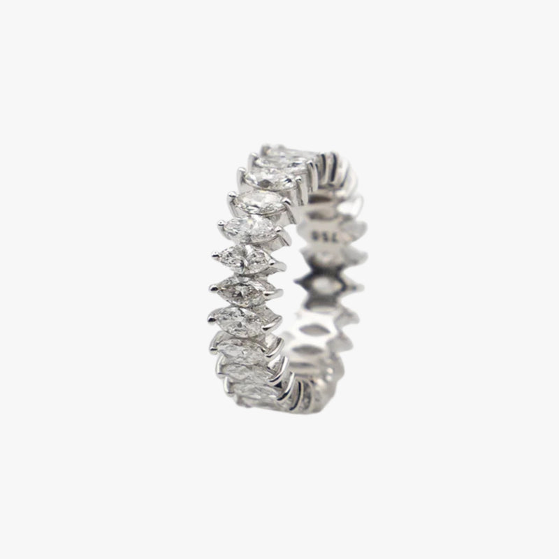 Aliança Inteira Diamantes em  Ouro Branco 18K