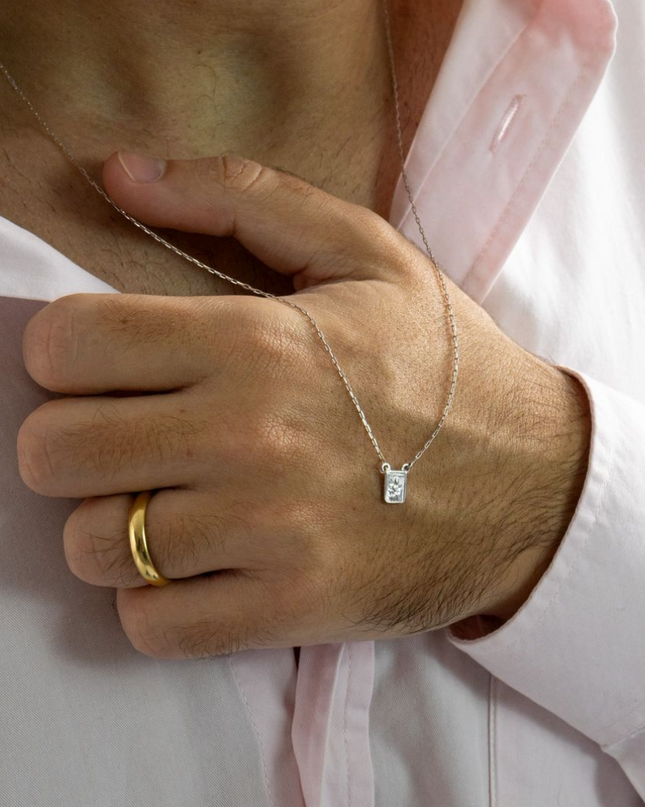 Escapulário Masculino em Ouro Branco 18K de 60cm
