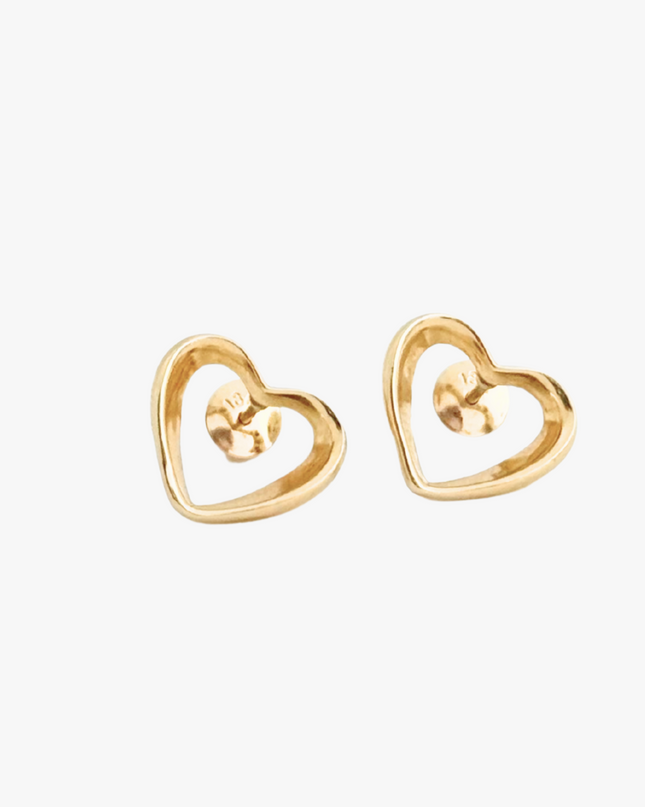 Brinco Coração Vazado em Ouro Amarelo 18K