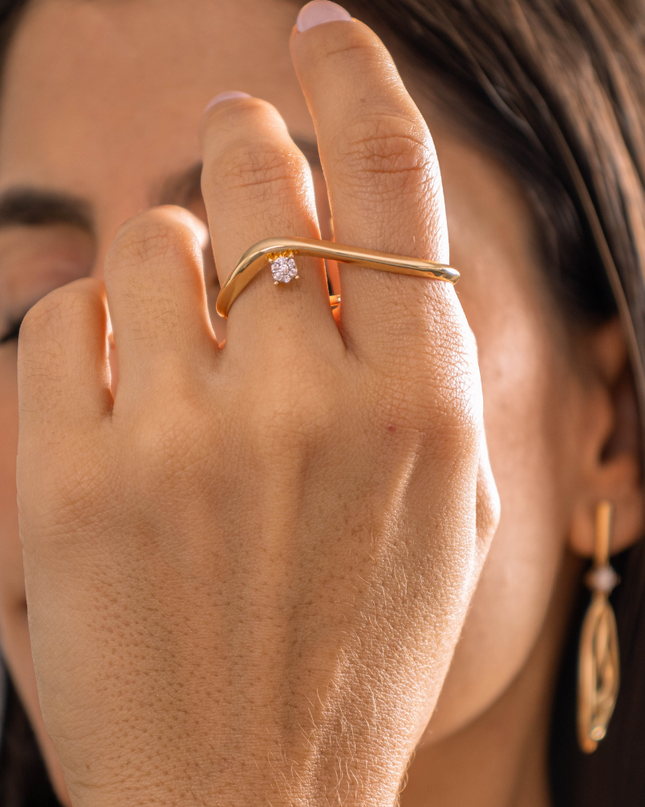 Anel Arco Luz com Diamantes