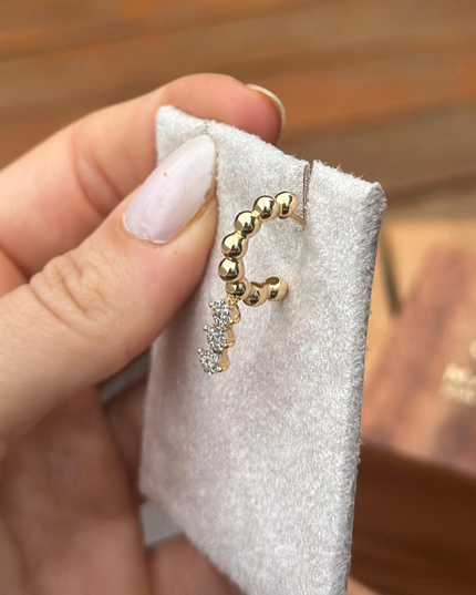 Brinco Argola com Toque de Luz em Diamantes