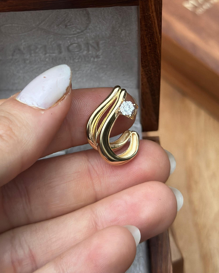 Brinco Luz com Diamantes