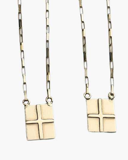 Escapulário Masculino em  Ouro Amarelo 18K