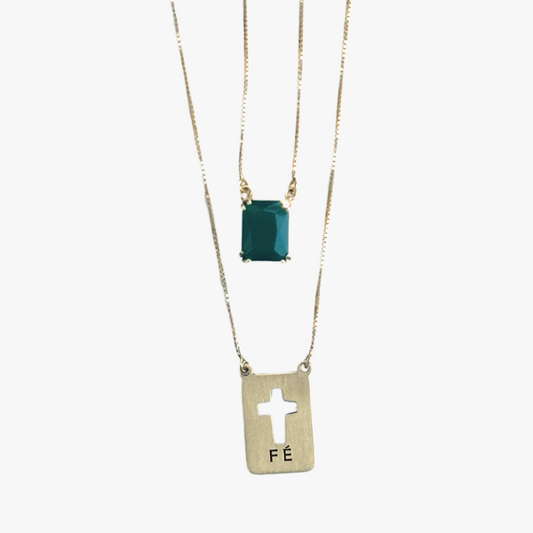Escapulário Masculino Com  Pedra Crisoprásio em  Ouro Amarelo 18K