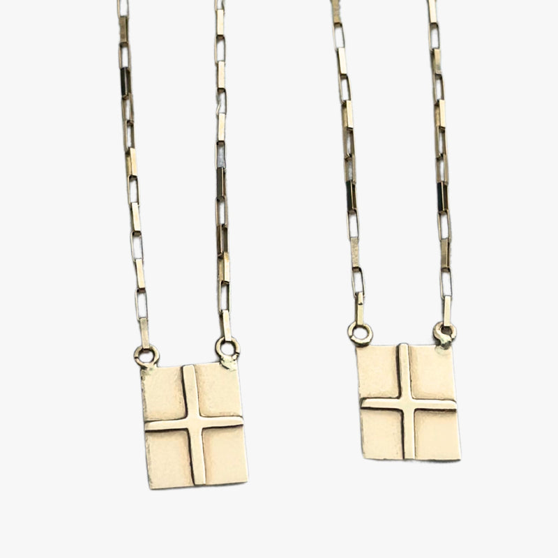 Escapulário Masculino em  Ouro Amarelo 18K