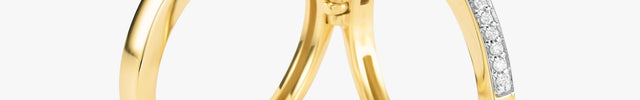 Anel Love You com Diamantes em Ouro Amarelo 18K