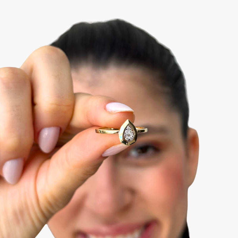 Anel Gota em Ouro Amarelo 18K com Diamantes