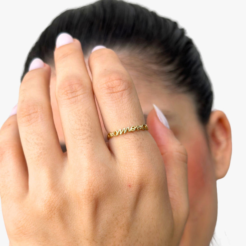 Anel Amor em Ouro Amerelo 18K