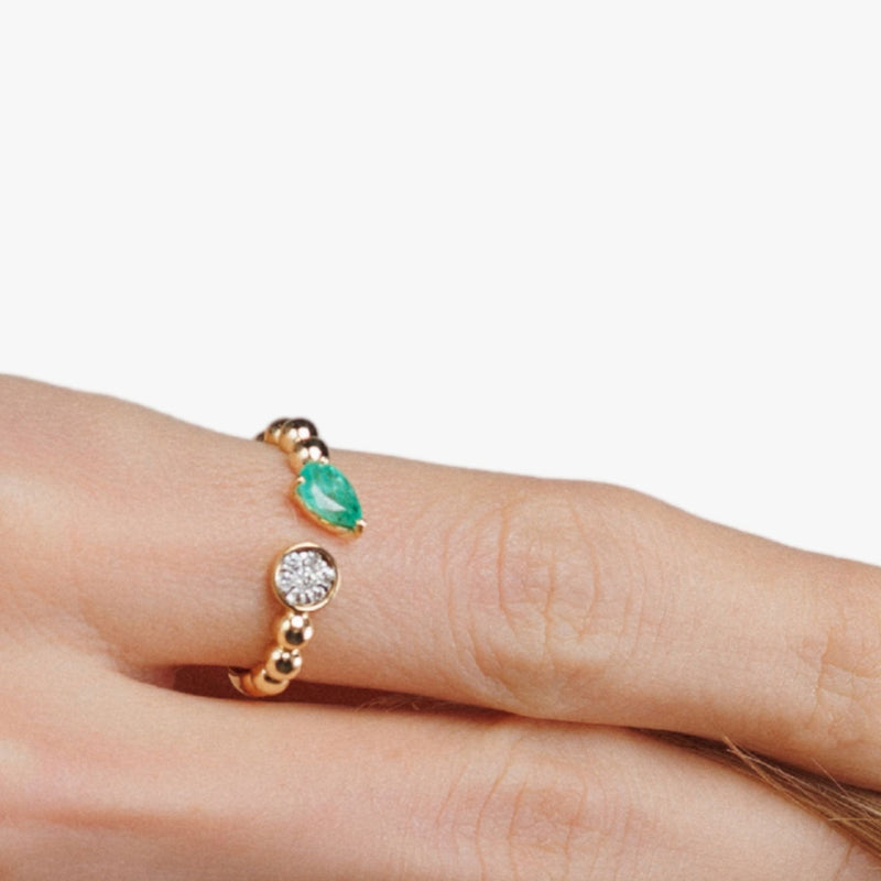 Anel de Esmeralda com Diamantes