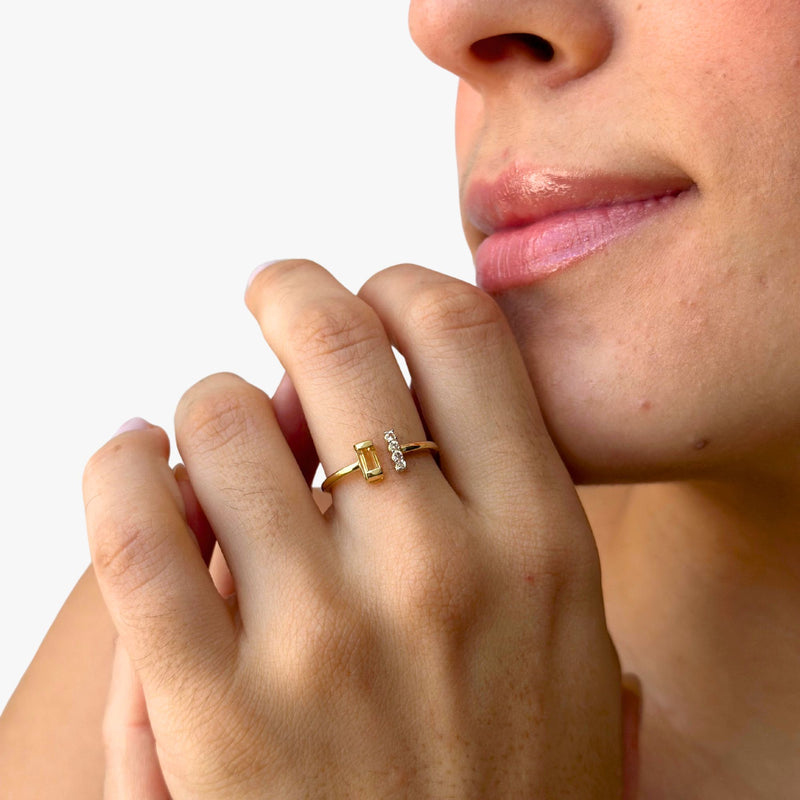 Anel Radiante de Citrino com Topázio Branco em Ouro  Amarelo 18K