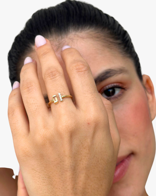 Anel Radiante de Citrino com Topázio Branco em Ouro  Amarelo 18K