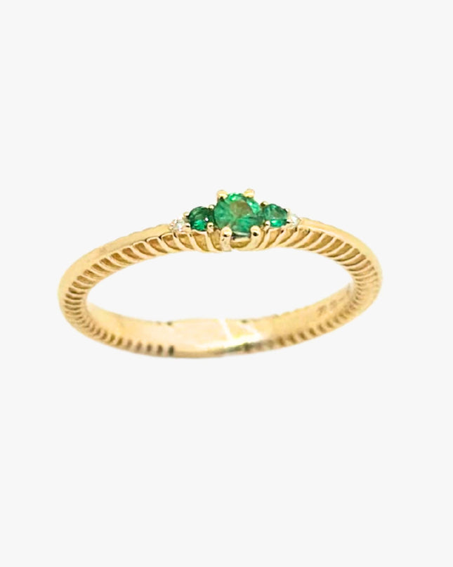 Anel de Esmeralda com Diamante