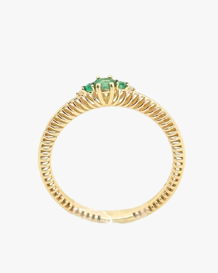 Anel de Esmeralda com Diamante