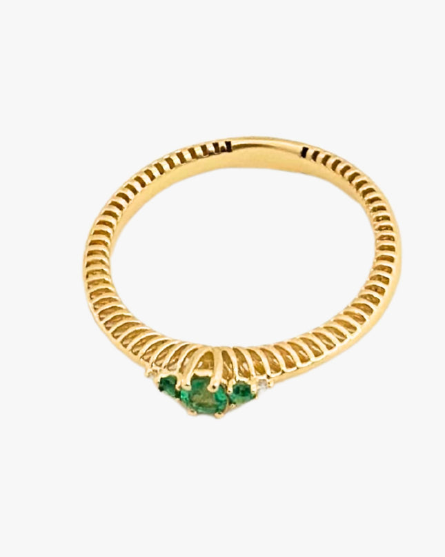 Anel de Esmeralda com Diamante