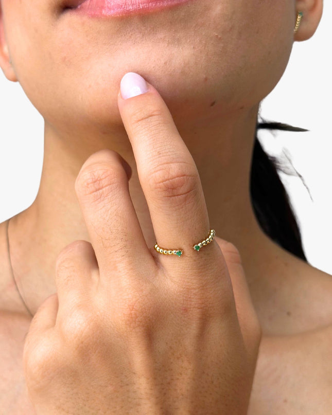 Anel de Esmeralda em Ouro Amarelo 18K