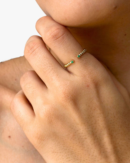 Anel de Esmeralda em Ouro Amarelo 18K