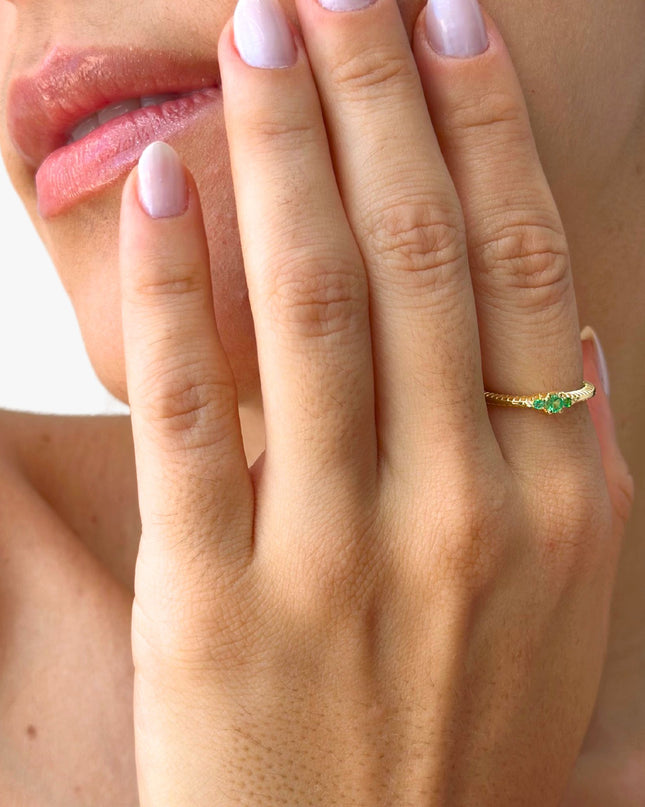 Anel de Esmeralda com Diamante