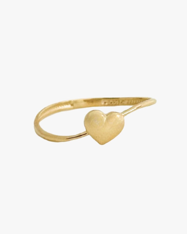 Anel com Coração Torto em Ouro  Amarelo 18K