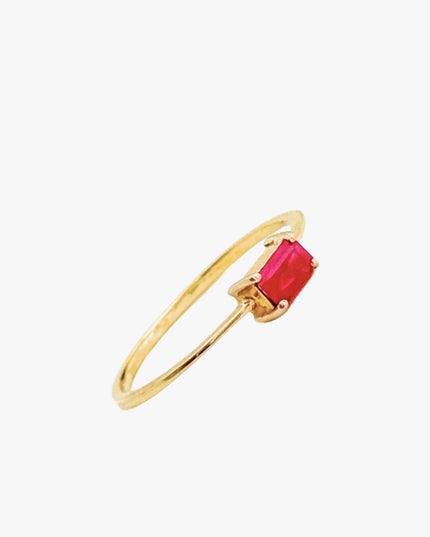 Anel com Rubi em Ouro Amarelo 18K