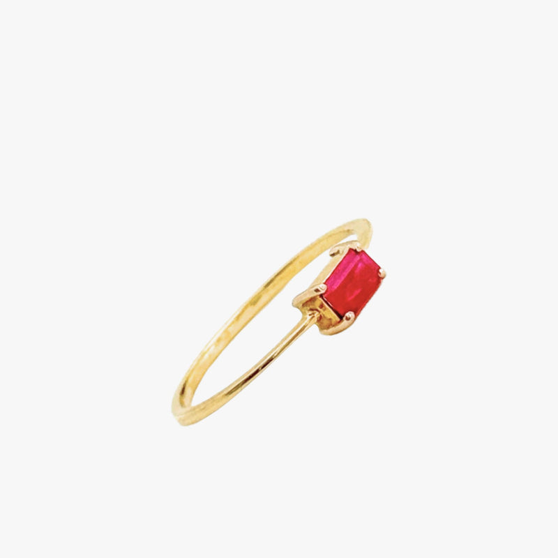 Anel com Rubi em Ouro Amarelo 18K