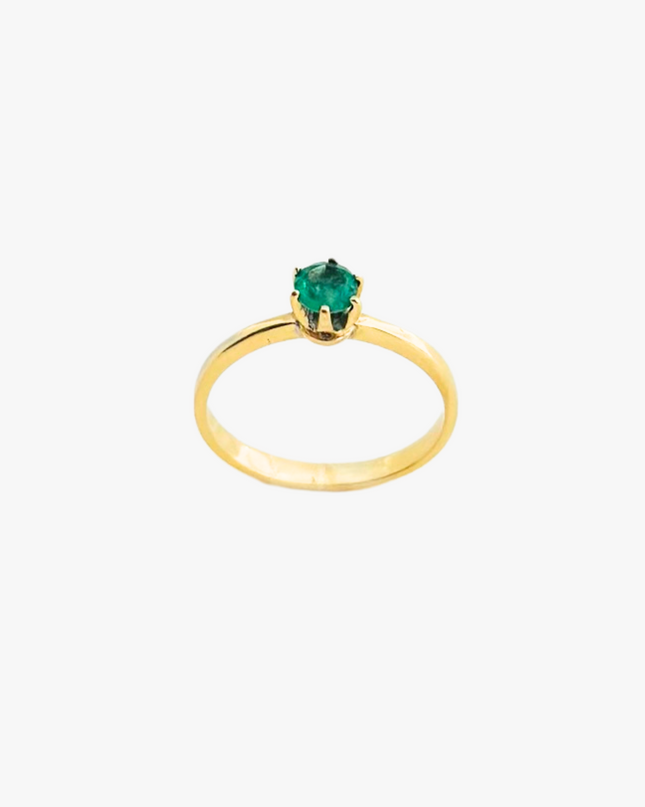 Anel com Esmeralda Redonda em Ouro Amarelo 18K