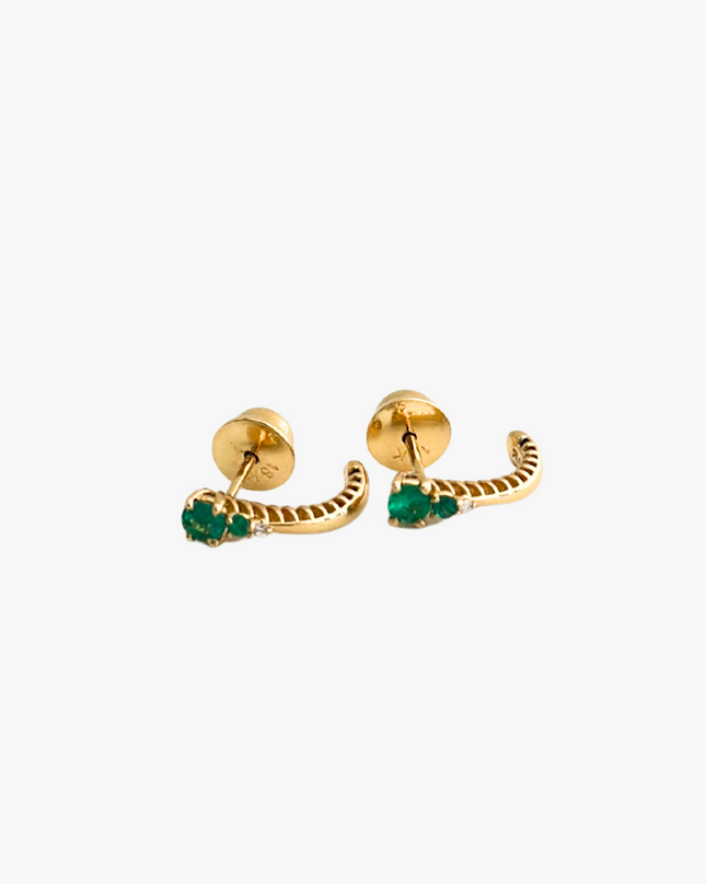 Brinco de Esmeralda com  Diamante em Ouro Amarelo 18k