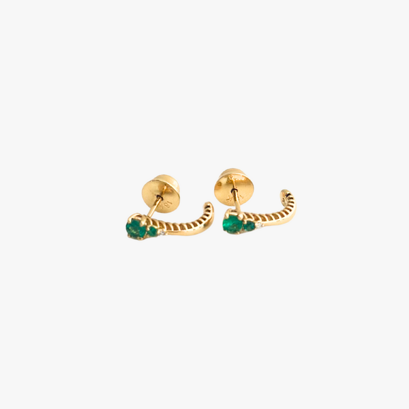 Brinco de Esmeralda com  Diamante em Ouro Amarelo 18k