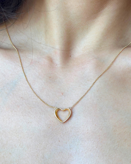 Colar Coração Vazado em Ouro Amarelo 18K