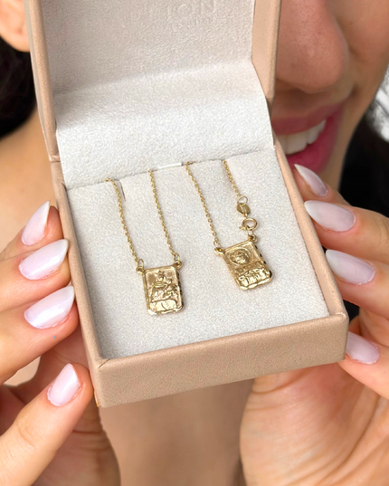 Escapulário Masculino em  Ouro Amarelo 18K
