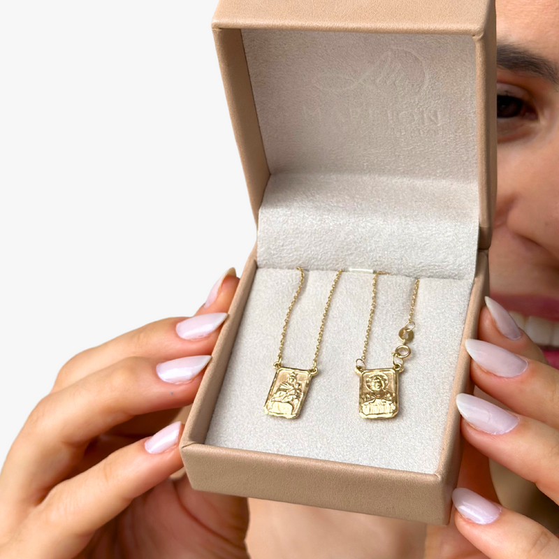 Escapulário Masculino em  Ouro Amarelo 18K