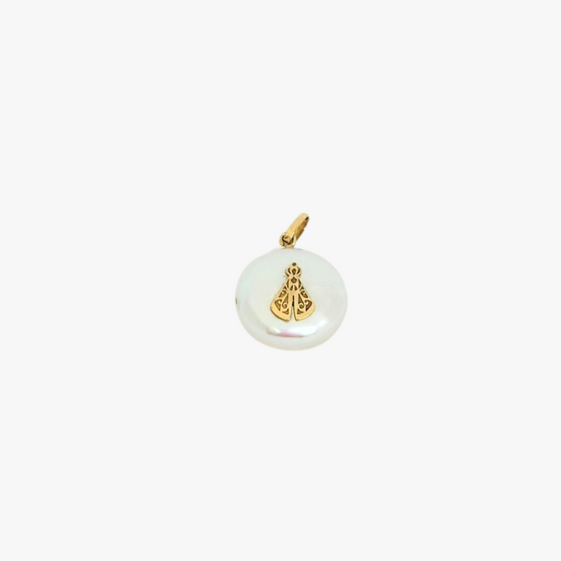 Pingente Nossa Senhora em  Ouro Amarelo 18K com  Madrepérola