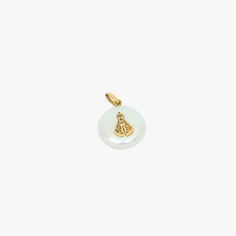 Pingente Nossa Senhora em  Ouro Amarelo 18K com  Madrepérola