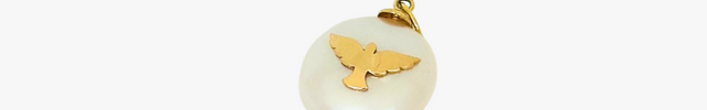 Pingente Espírito Santo em  Ouro Amarelo 18K com  Madrepérola