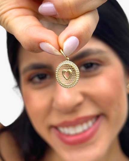 Pingente de Coração Redondo Vazado em Ouro Amarelo 18K