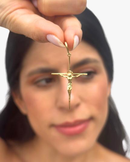 Pingente Cruz Eterna em Ouro Amarelo  18K