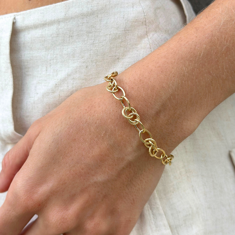 Pulseira com Argolas em Ouro Amarelo  18K