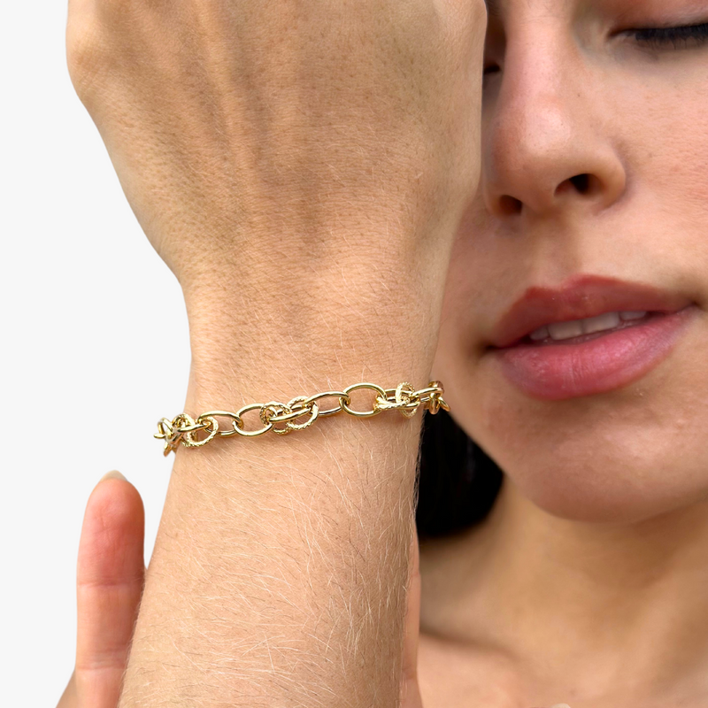 Pulseira com Argolas em Ouro Amarelo  18K