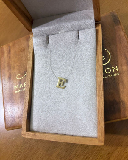 Colar Nylon Invisível com Letra Personalizada Ouro 18k